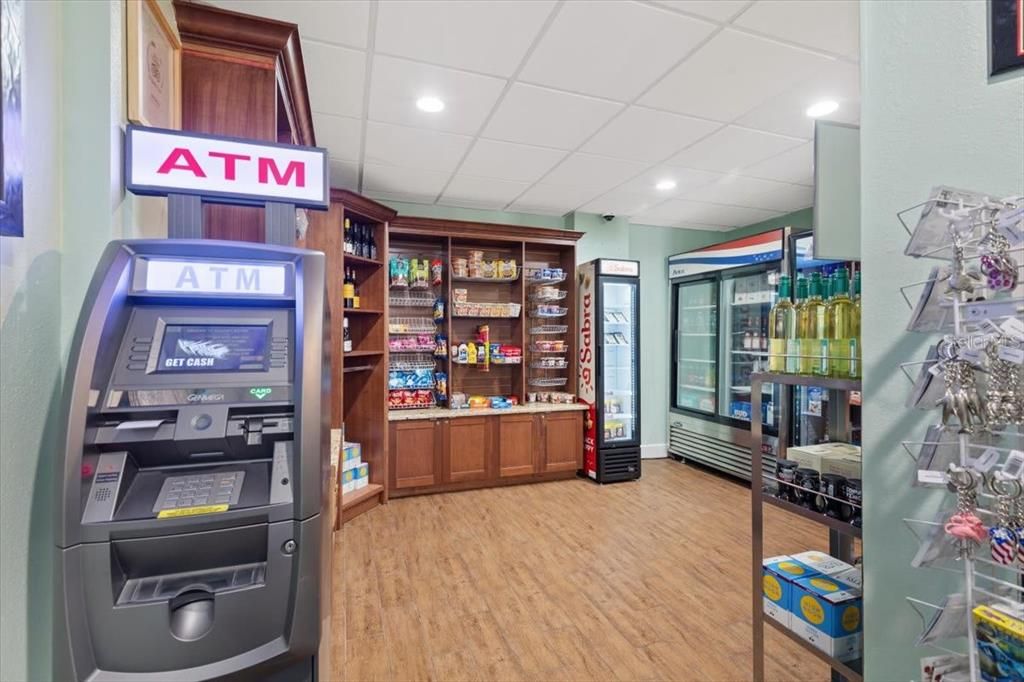 Activo con contrato: $339,900 (2 camas, 2 baños, 840 Pies cuadrados)