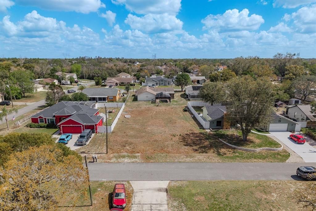 Под контрактом: $69,000 (0.23 acres)