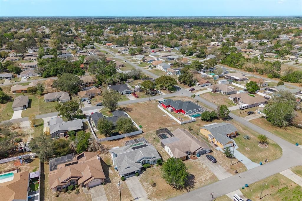 Под контрактом: $69,000 (0.23 acres)