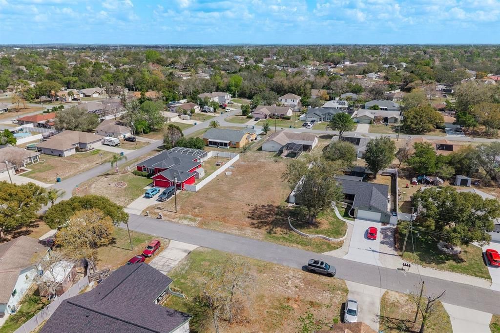 Под контрактом: $69,000 (0.23 acres)