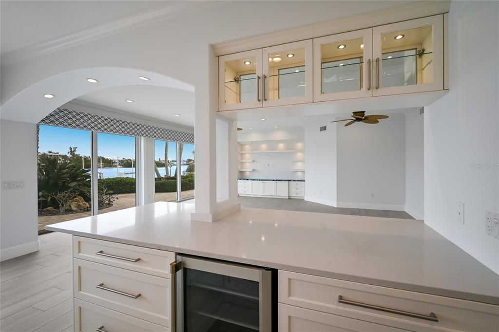 En Venta: $4,295,000 (4 camas, 3 baños, 2775 Pies cuadrados)