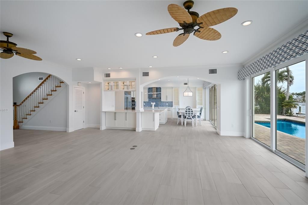 En Venta: $4,295,000 (4 camas, 3 baños, 2775 Pies cuadrados)