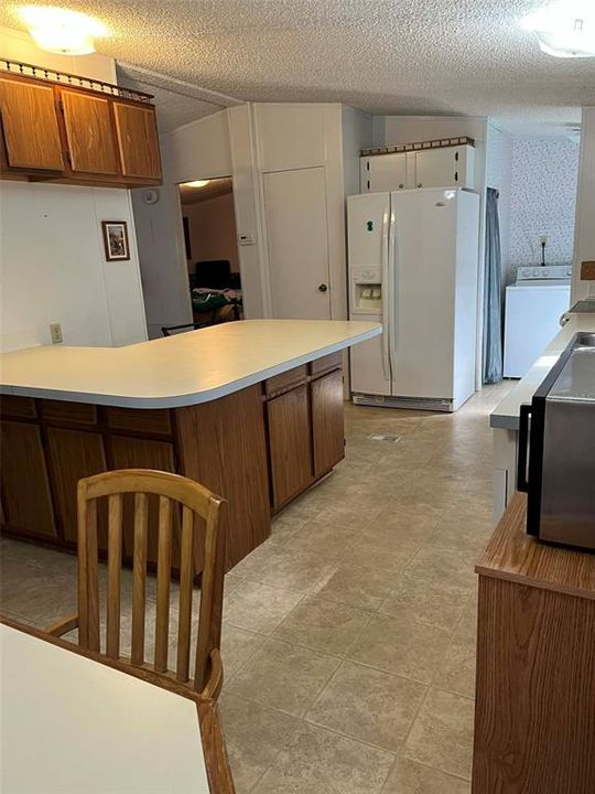 На продажу: $155,000 (3 спален, 2 ванн, 1104 Квадратных фут)