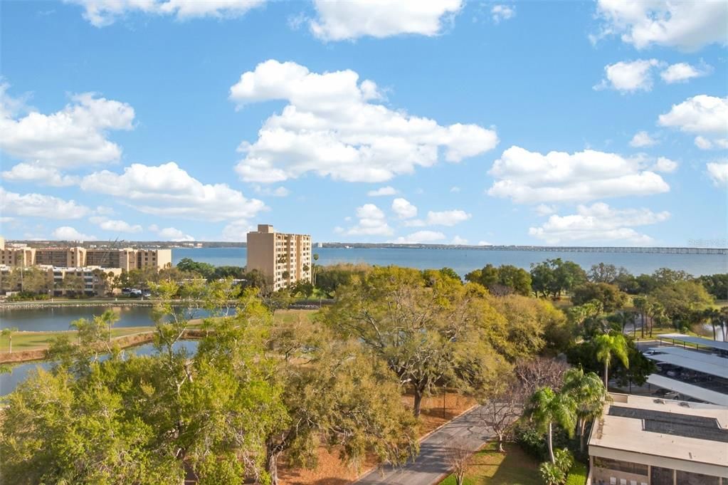 Active With Contract: $135,000 (1 beds, 1 baths, 810 Square Feet)