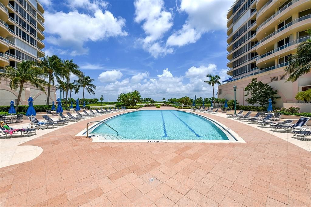 For Sale: $1,145,000 (3 beds, 3 baths, 2250 Square Feet)
