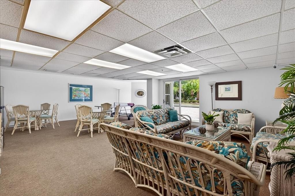 Activo con contrato: $427,900 (2 camas, 2 baños, 2230 Pies cuadrados)