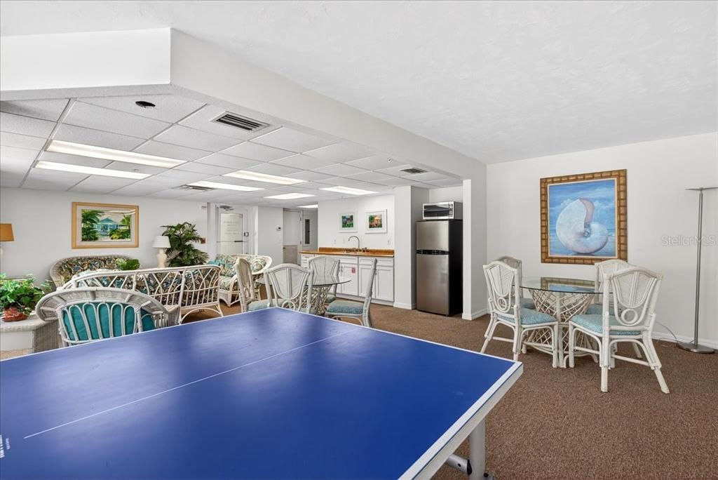 Activo con contrato: $427,900 (2 camas, 2 baños, 2230 Pies cuadrados)