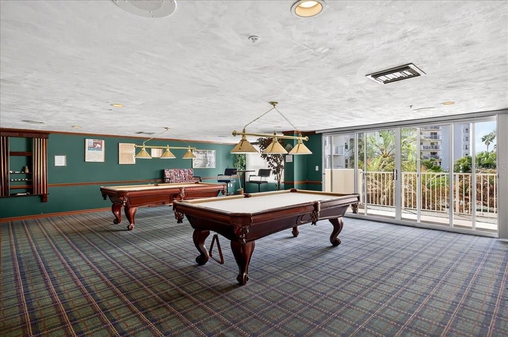 Activo con contrato: $427,900 (2 camas, 2 baños, 2230 Pies cuadrados)
