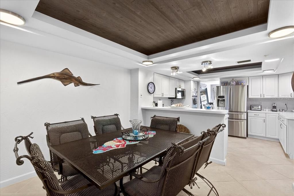 Activo con contrato: $427,900 (2 camas, 2 baños, 2230 Pies cuadrados)