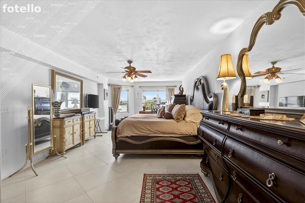Activo con contrato: $427,900 (2 camas, 2 baños, 2230 Pies cuadrados)