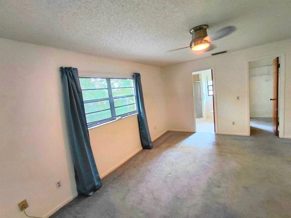 For Sale: $279,900 (2 beds, 2 baths, 1616 Square Feet)