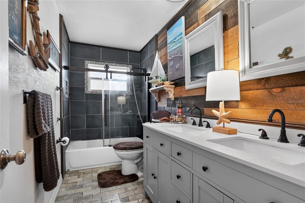 For Sale: $389,000 (3 beds, 2 baths, 1560 Square Feet)