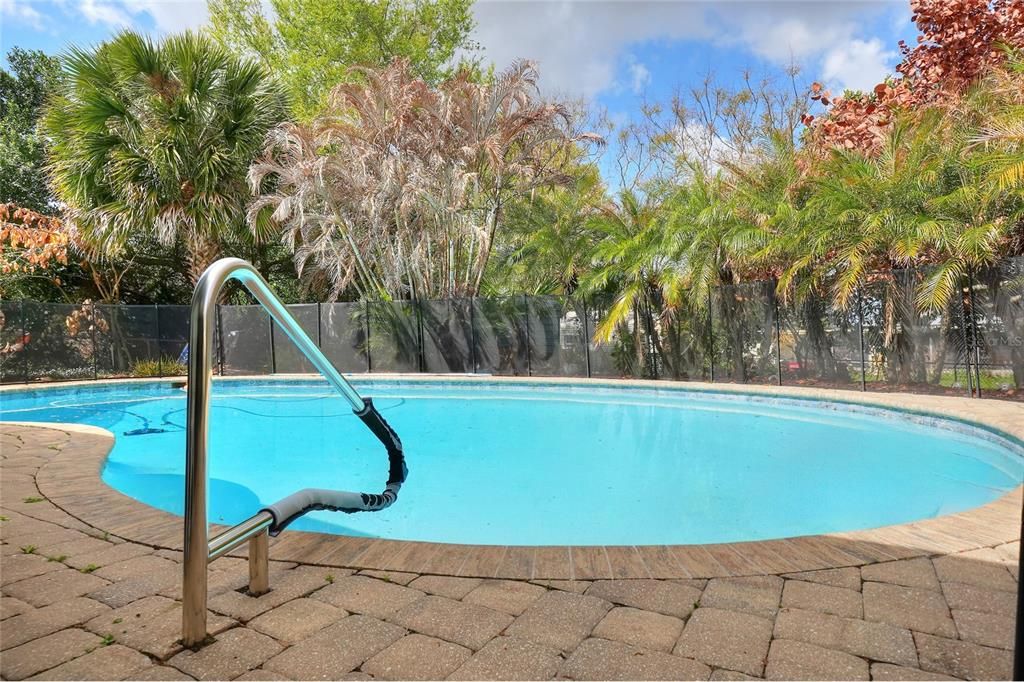 For Sale: $389,000 (3 beds, 2 baths, 1560 Square Feet)