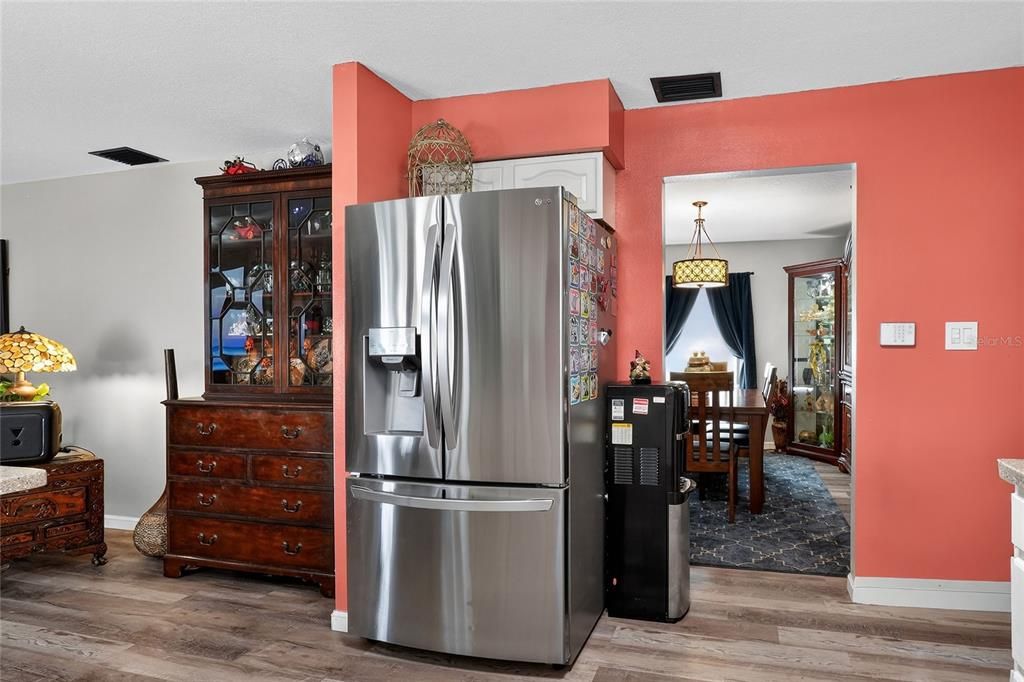 For Sale: $389,000 (3 beds, 2 baths, 1560 Square Feet)