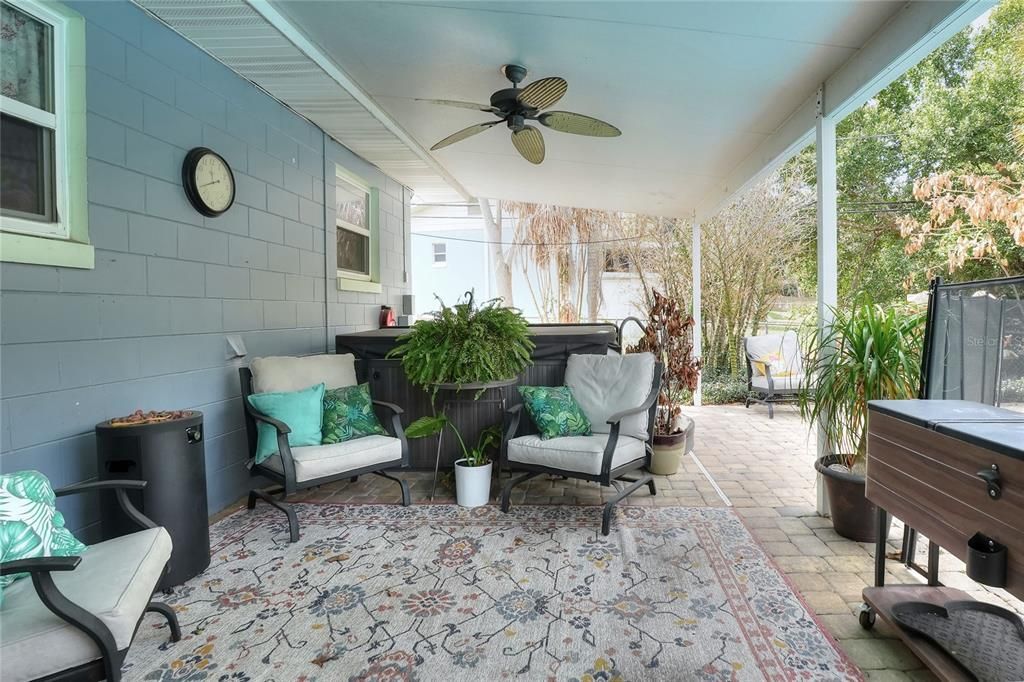 For Sale: $389,000 (3 beds, 2 baths, 1560 Square Feet)