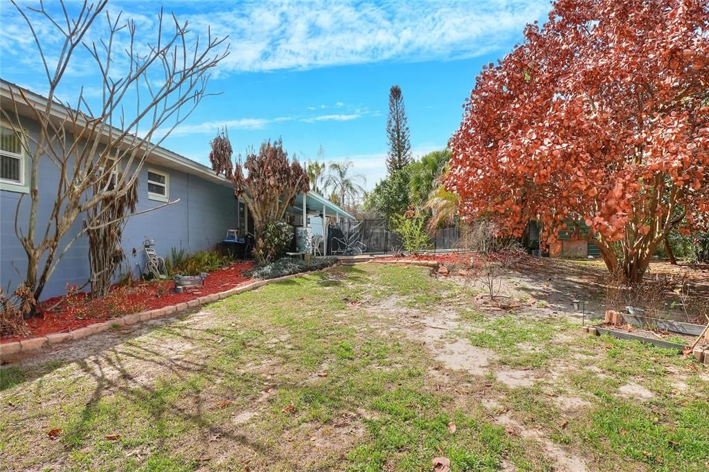 For Sale: $389,000 (3 beds, 2 baths, 1560 Square Feet)