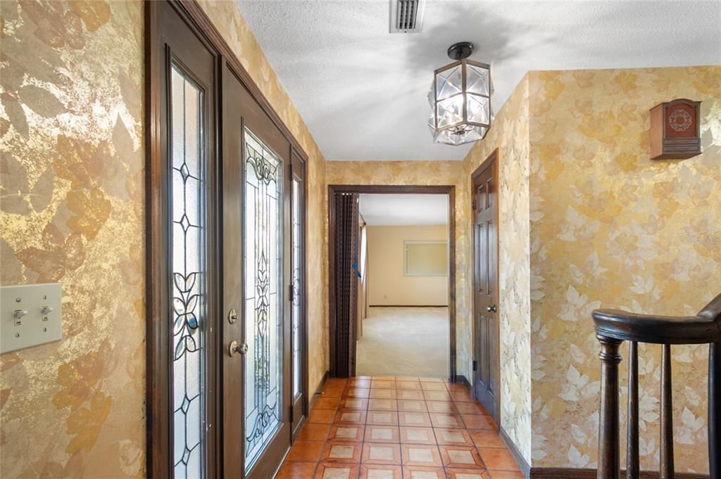 En Venta: $679,900 (4 camas, 3 baños, 2894 Pies cuadrados)