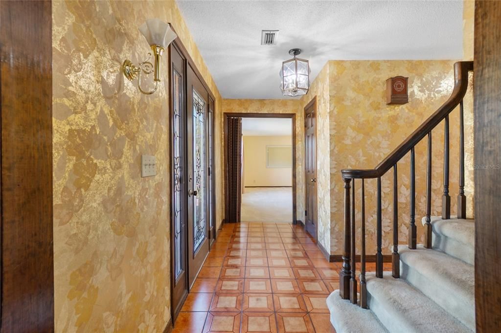 En Venta: $679,900 (4 camas, 3 baños, 2894 Pies cuadrados)