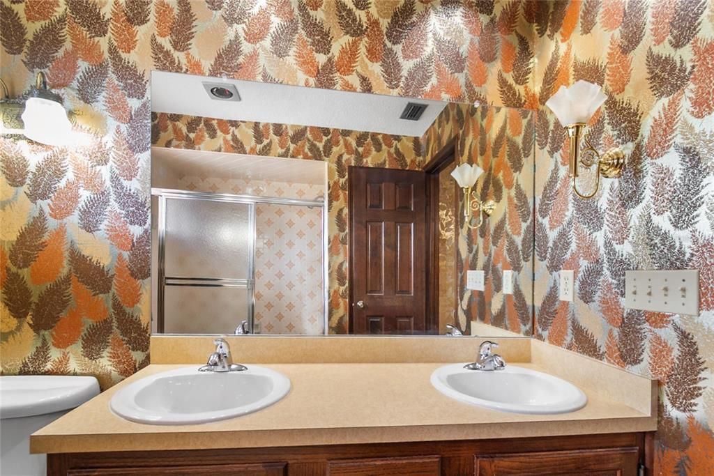 En Venta: $679,900 (4 camas, 3 baños, 2894 Pies cuadrados)