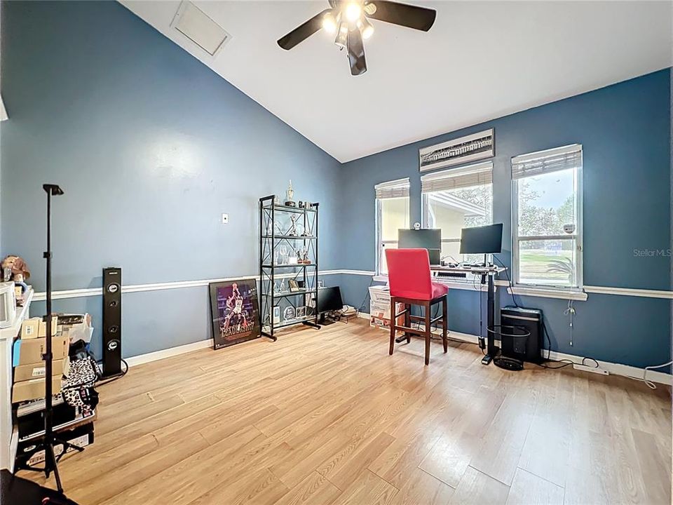 En Venta: $750,000 (4 camas, 2 baños, 2780 Pies cuadrados)