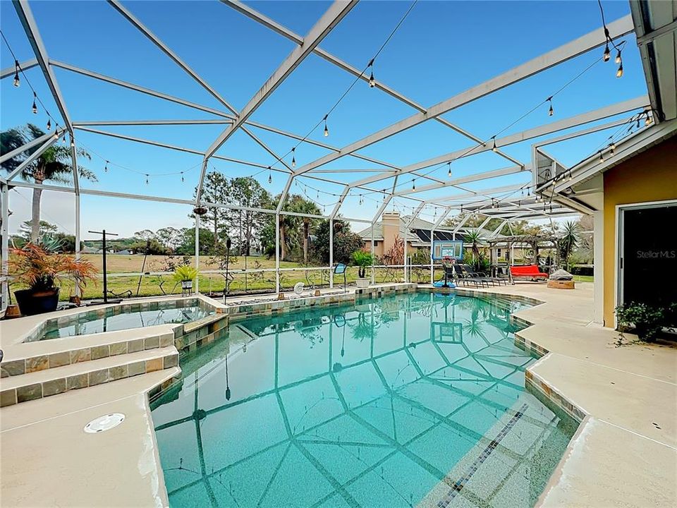 En Venta: $750,000 (4 camas, 2 baños, 2780 Pies cuadrados)