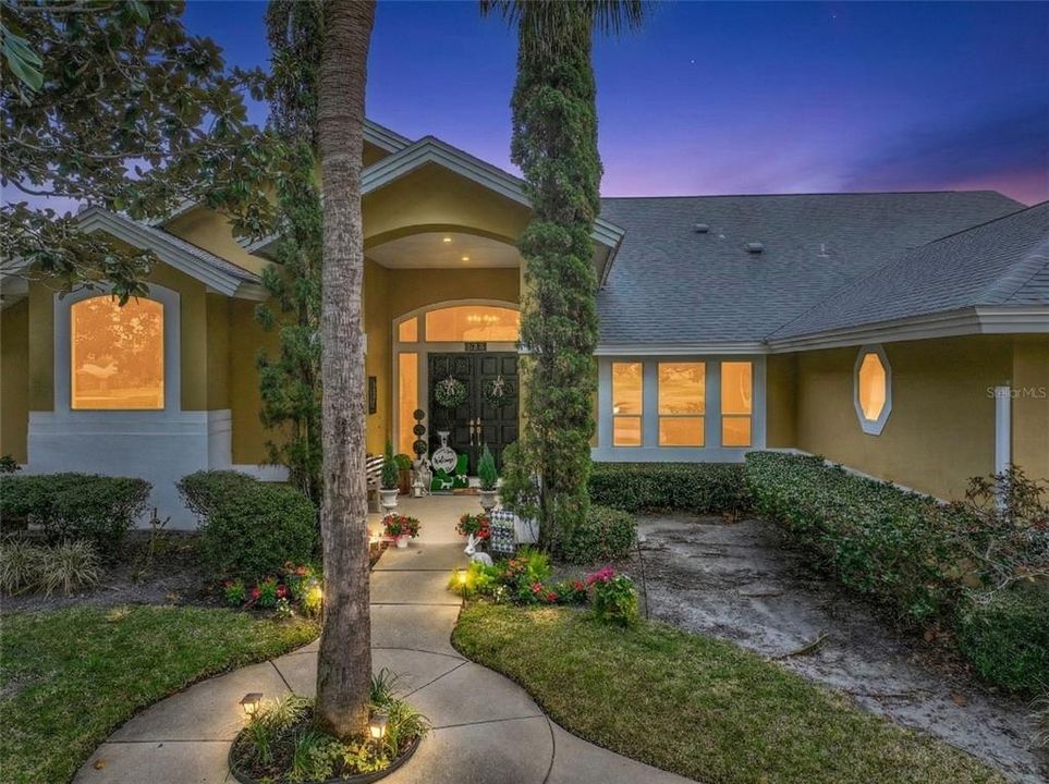 En Venta: $750,000 (4 camas, 2 baños, 2780 Pies cuadrados)