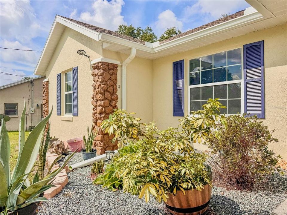 En Venta: $375,000 (4 camas, 3 baños, 1989 Pies cuadrados)
