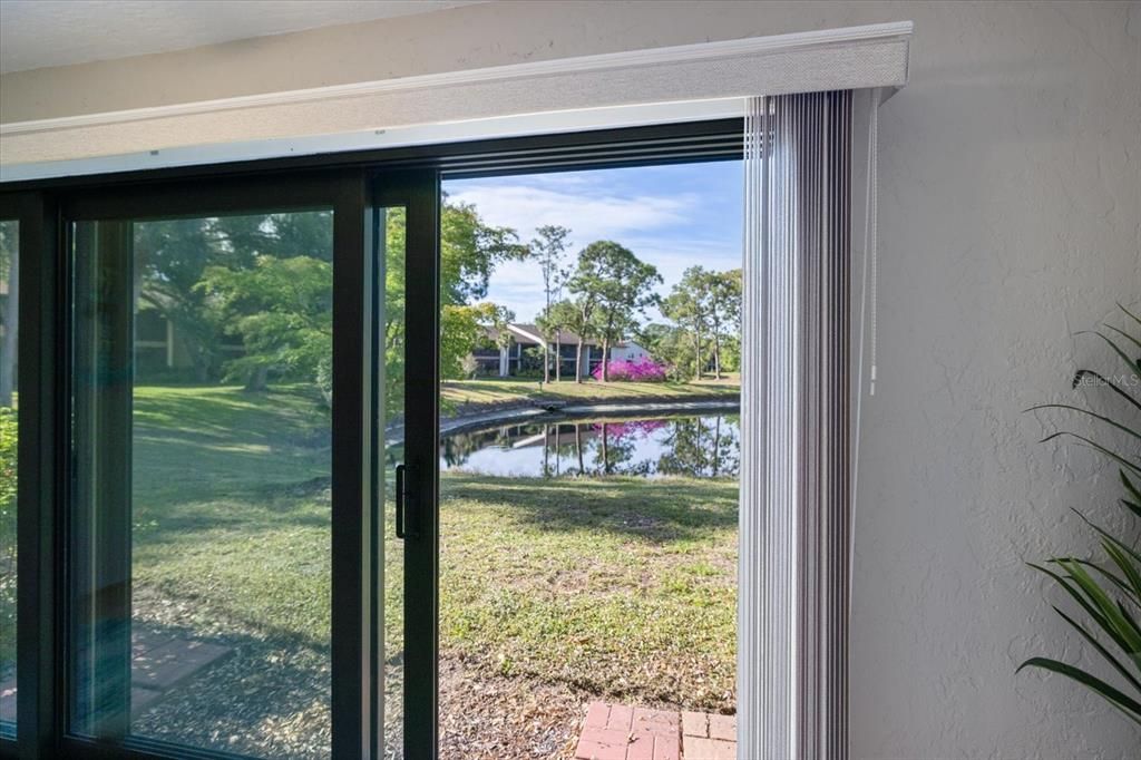 For Rent: $2,200 (2 beds, 2 baths, 1012 Square Feet)