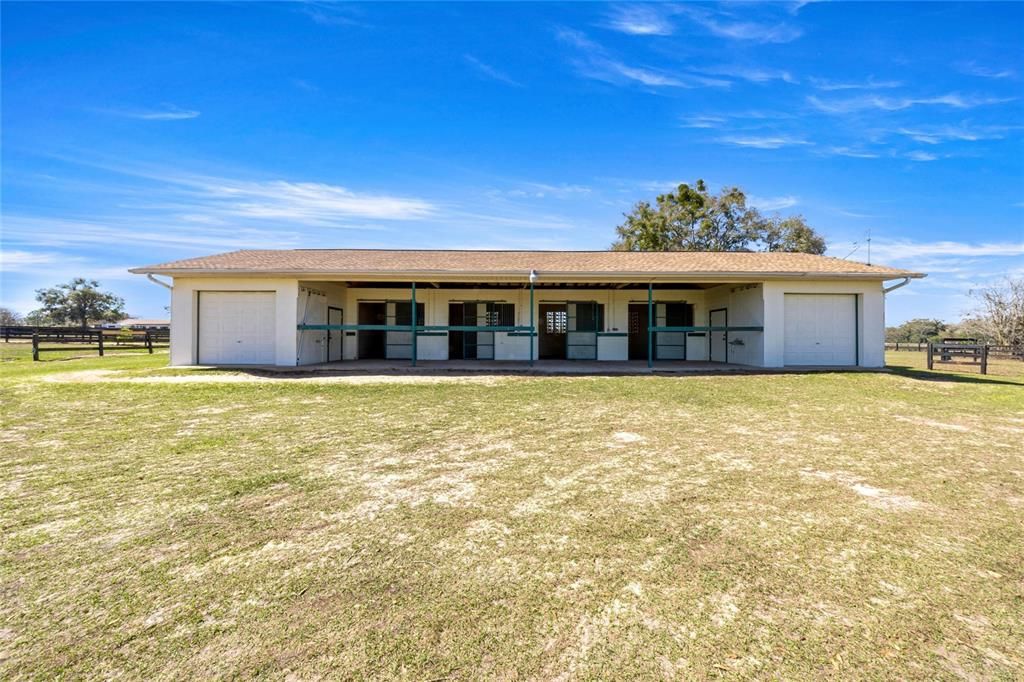 For Sale: $1,149,000 (4 beds, 2 baths, 3237 Square Feet)