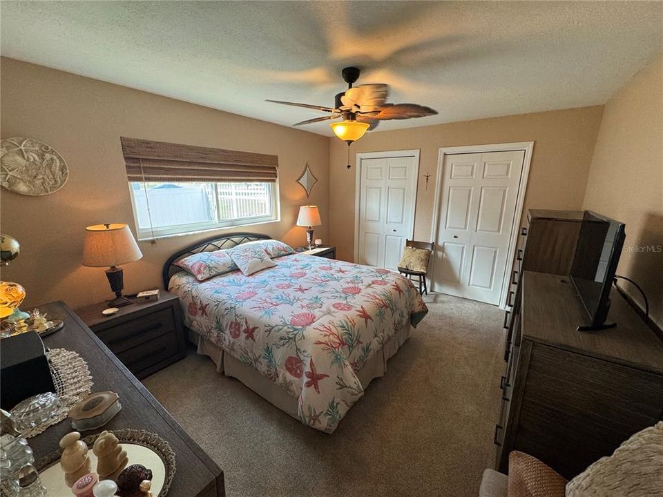 Activo con contrato: $314,900 (3 camas, 2 baños, 1432 Pies cuadrados)