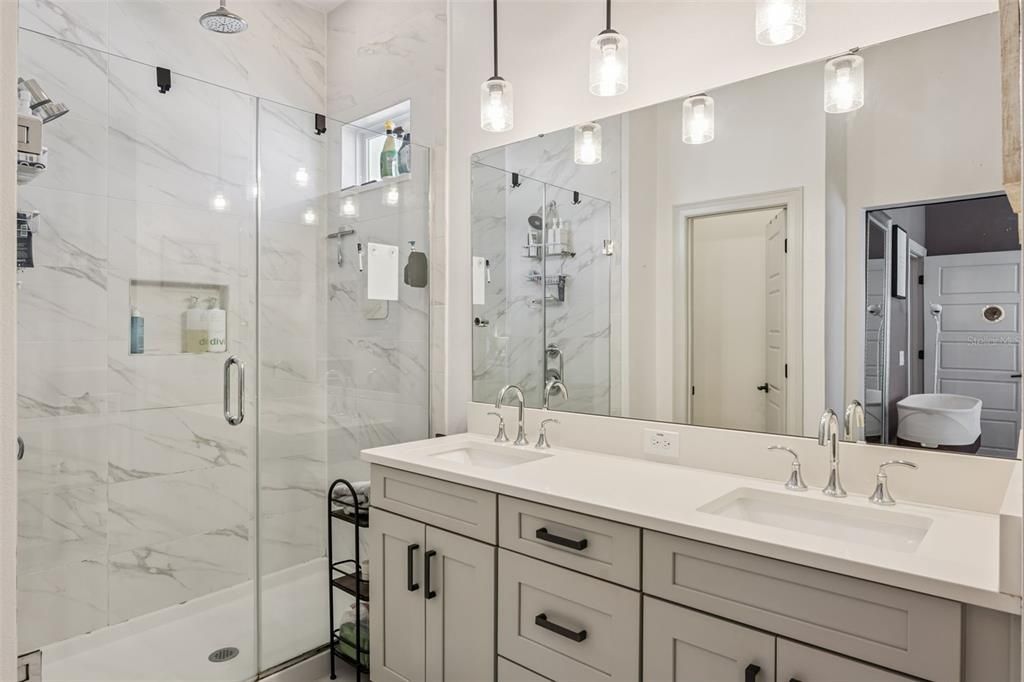 待售: $449,900 (2 贝兹, 2 浴室, 1898 平方英尺)