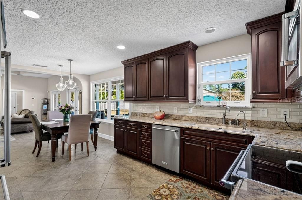For Sale: $889,900 (4 beds, 4 baths, 2650 Square Feet)