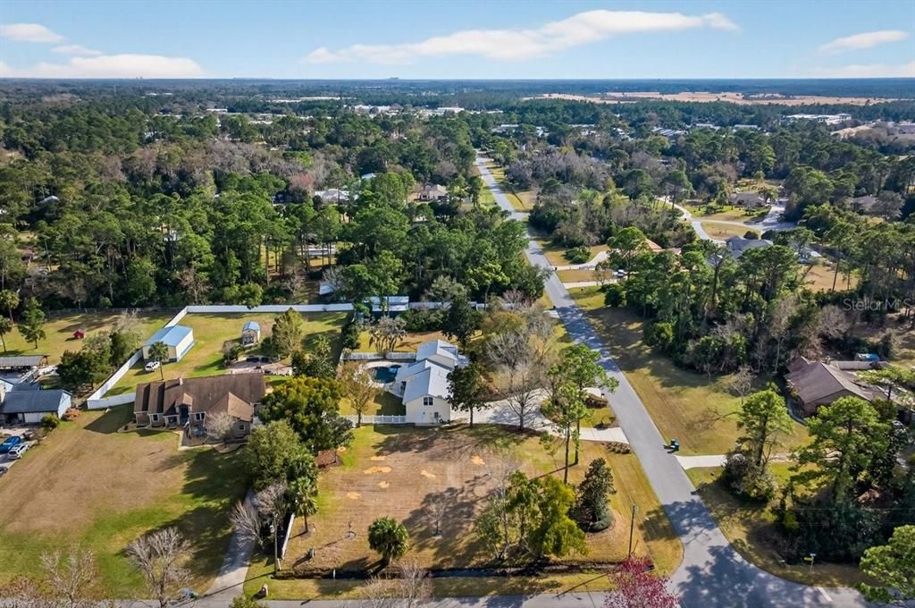 For Sale: $889,900 (4 beds, 4 baths, 2650 Square Feet)