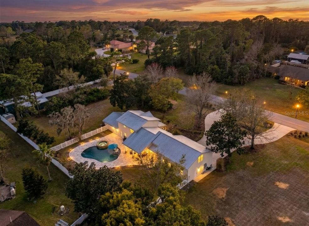 For Sale: $889,900 (4 beds, 4 baths, 2650 Square Feet)