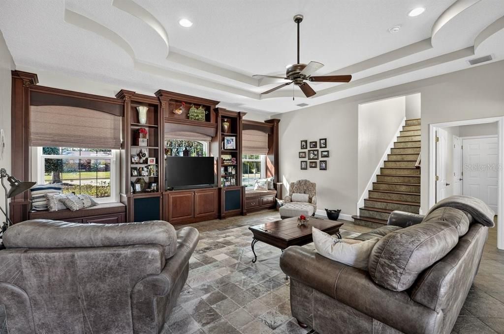 For Sale: $889,900 (4 beds, 4 baths, 2650 Square Feet)