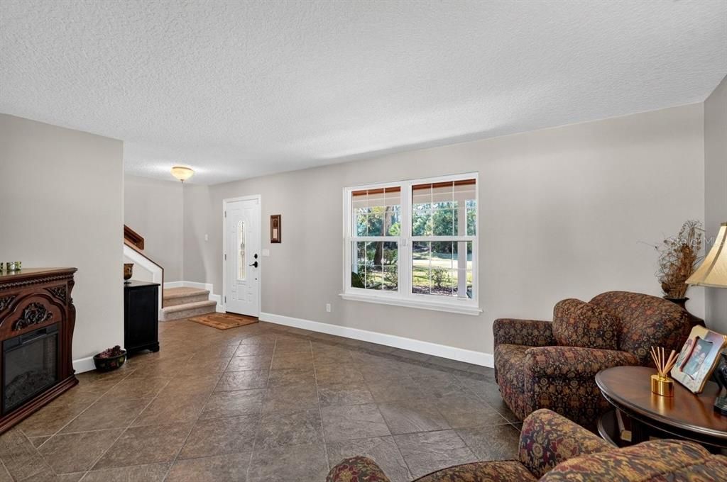 For Sale: $889,900 (4 beds, 4 baths, 2650 Square Feet)