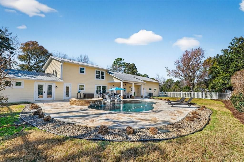 For Sale: $889,900 (4 beds, 4 baths, 2650 Square Feet)