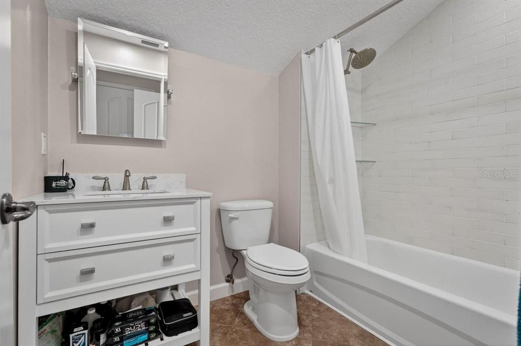For Sale: $889,900 (4 beds, 4 baths, 2650 Square Feet)