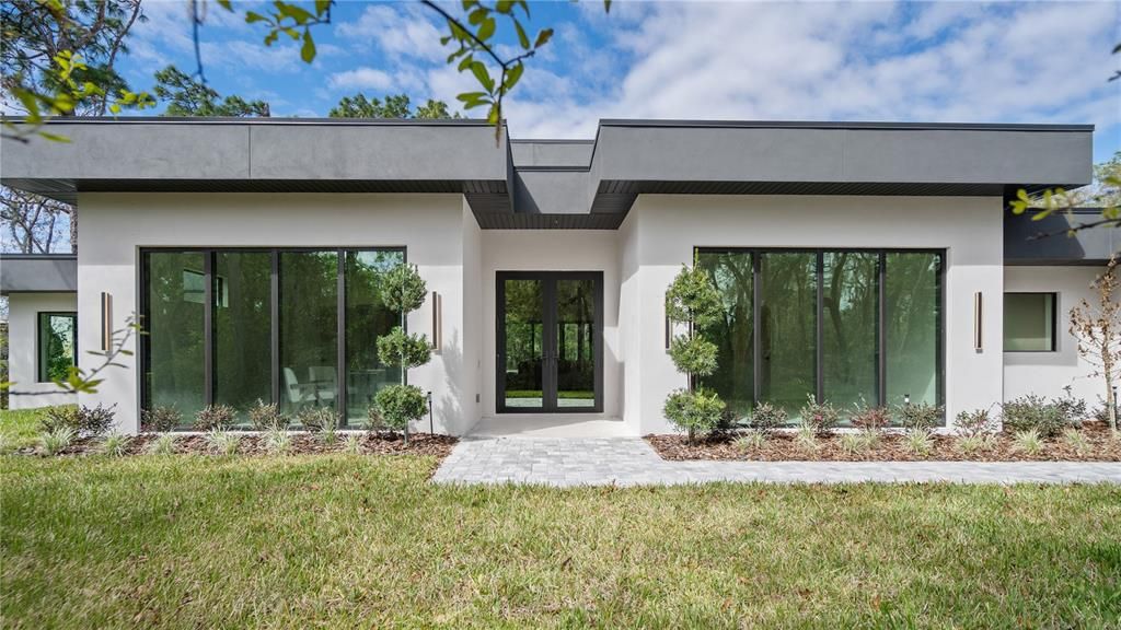 На продажу: $2,625,000 (6 спален, 4 ванн, 6132 Квадратных фут)
