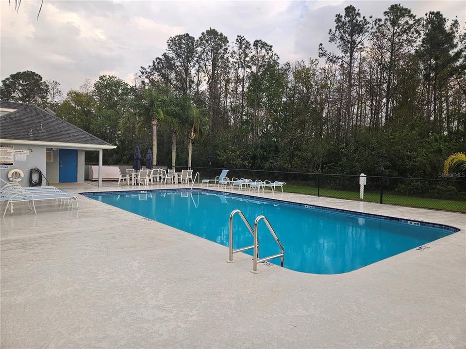 На продажу: $294,900 (2 спален, 2 ванн, 1086 Квадратных фут)