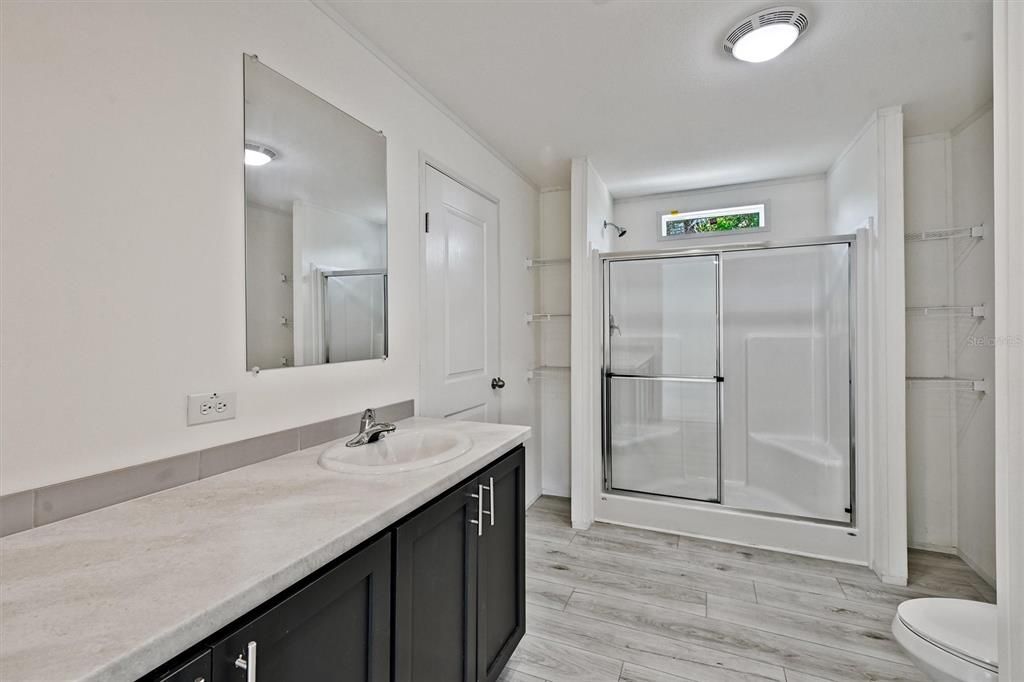 En Venta: $235,900 (3 camas, 2 baños, 1512 Pies cuadrados)