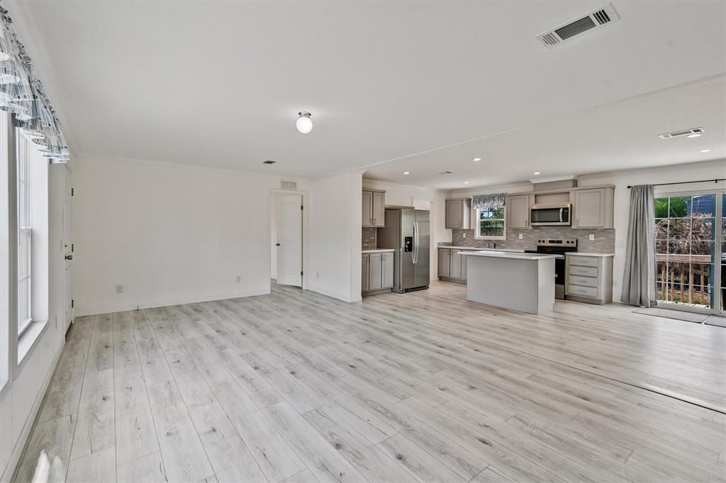En Venta: $235,900 (3 camas, 2 baños, 1512 Pies cuadrados)