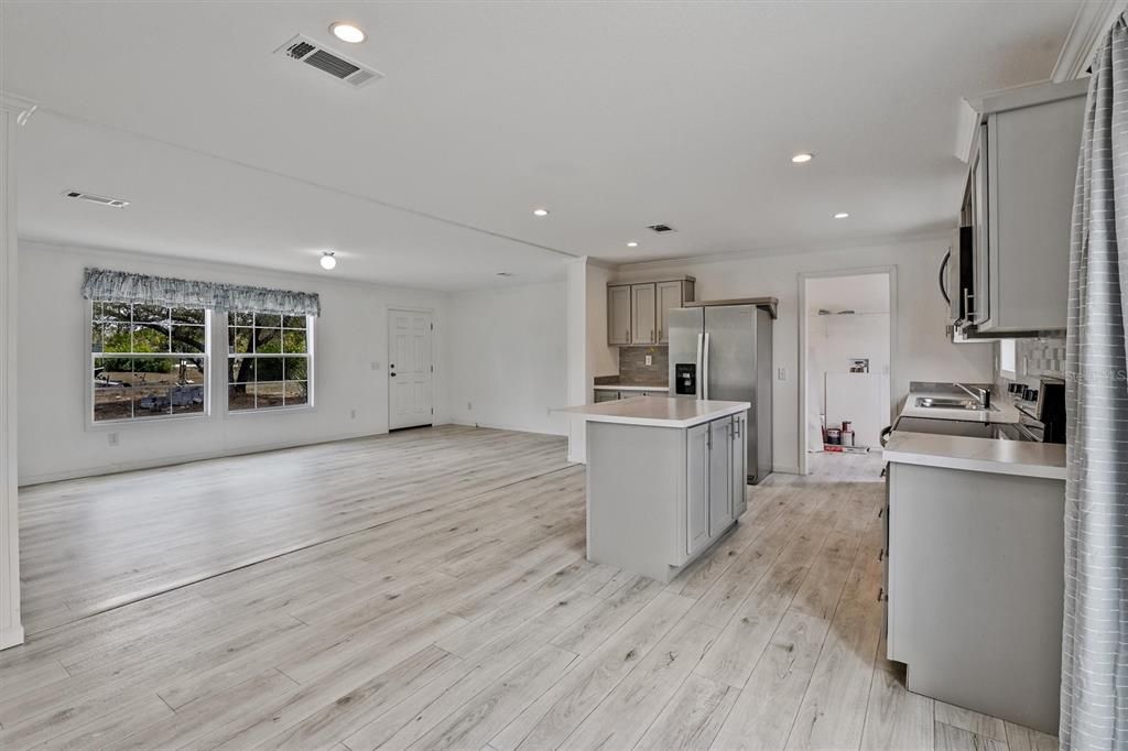 En Venta: $235,900 (3 camas, 2 baños, 1512 Pies cuadrados)