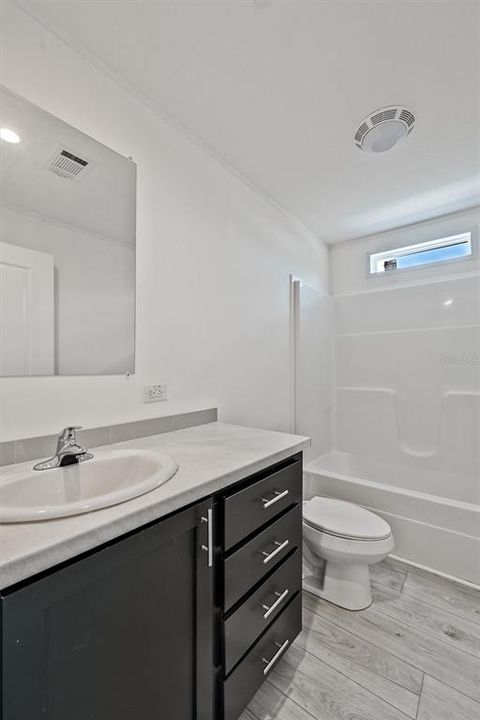 En Venta: $235,900 (3 camas, 2 baños, 1512 Pies cuadrados)
