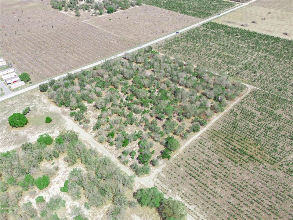 На продажу: $366,700 (9.65 acres)