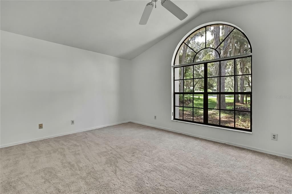 Active With Contract: $359,000 (3 beds, 3 baths, 1683 Square Feet)