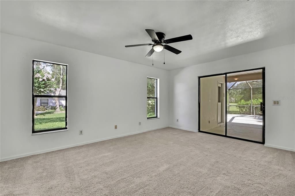 Active With Contract: $359,000 (3 beds, 3 baths, 1683 Square Feet)