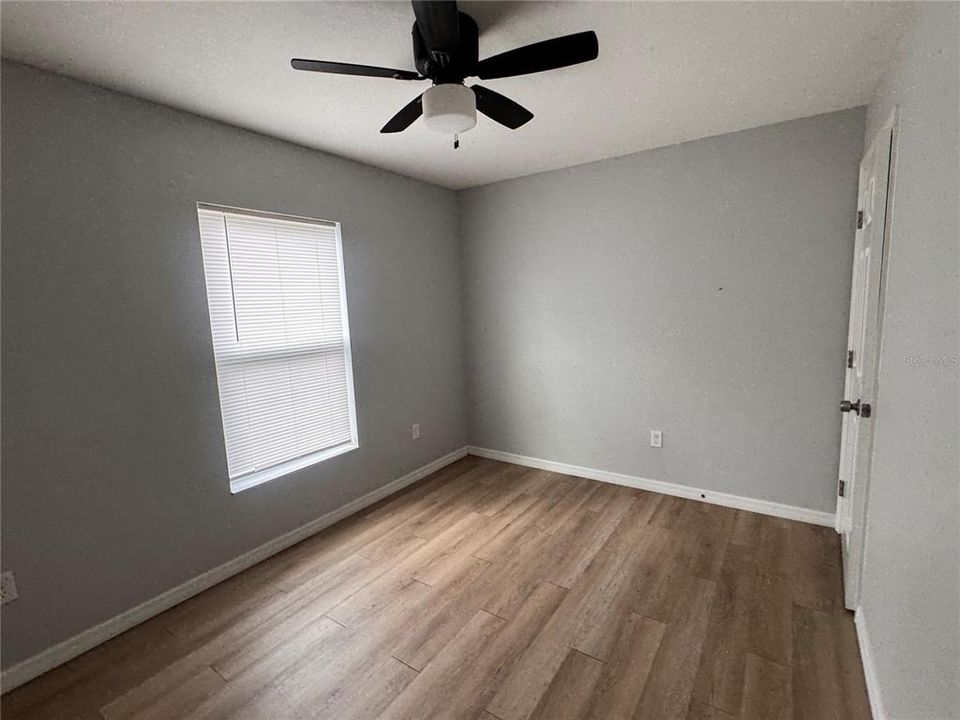 For Sale: $307,900 (3 beds, 2 baths, 1300 Square Feet)