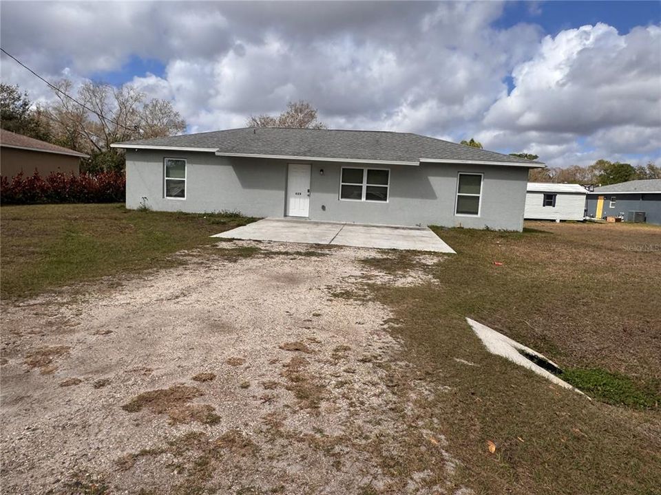 For Sale: $307,900 (3 beds, 2 baths, 1300 Square Feet)