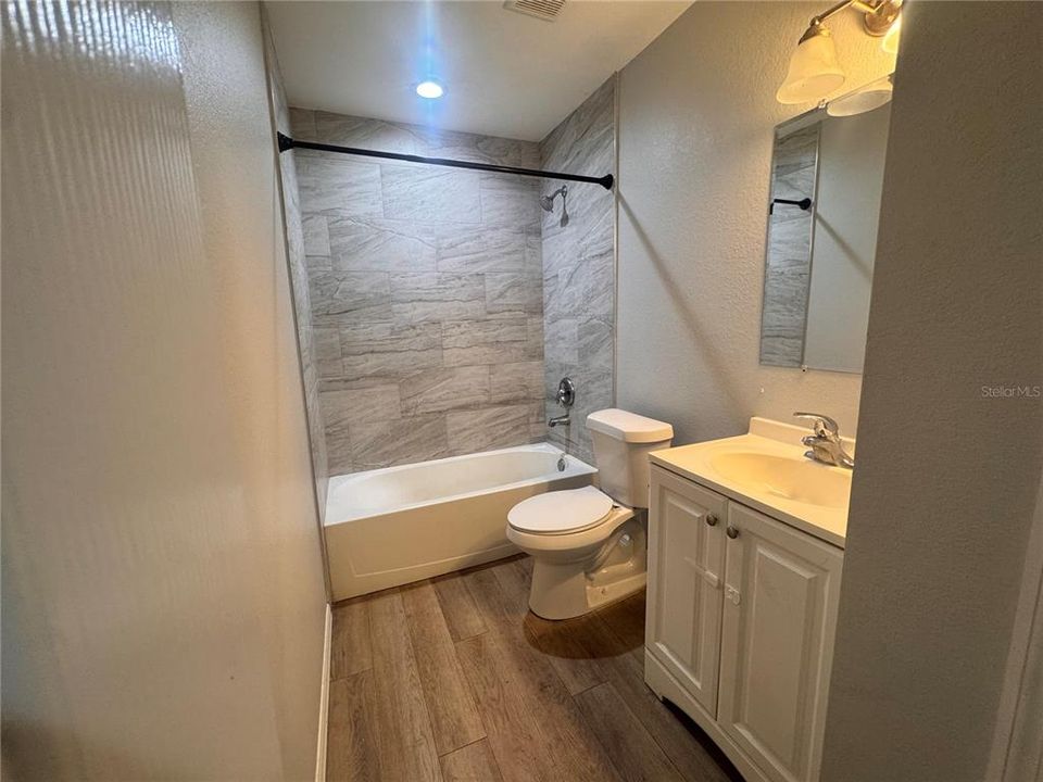 For Sale: $307,900 (3 beds, 2 baths, 1300 Square Feet)
